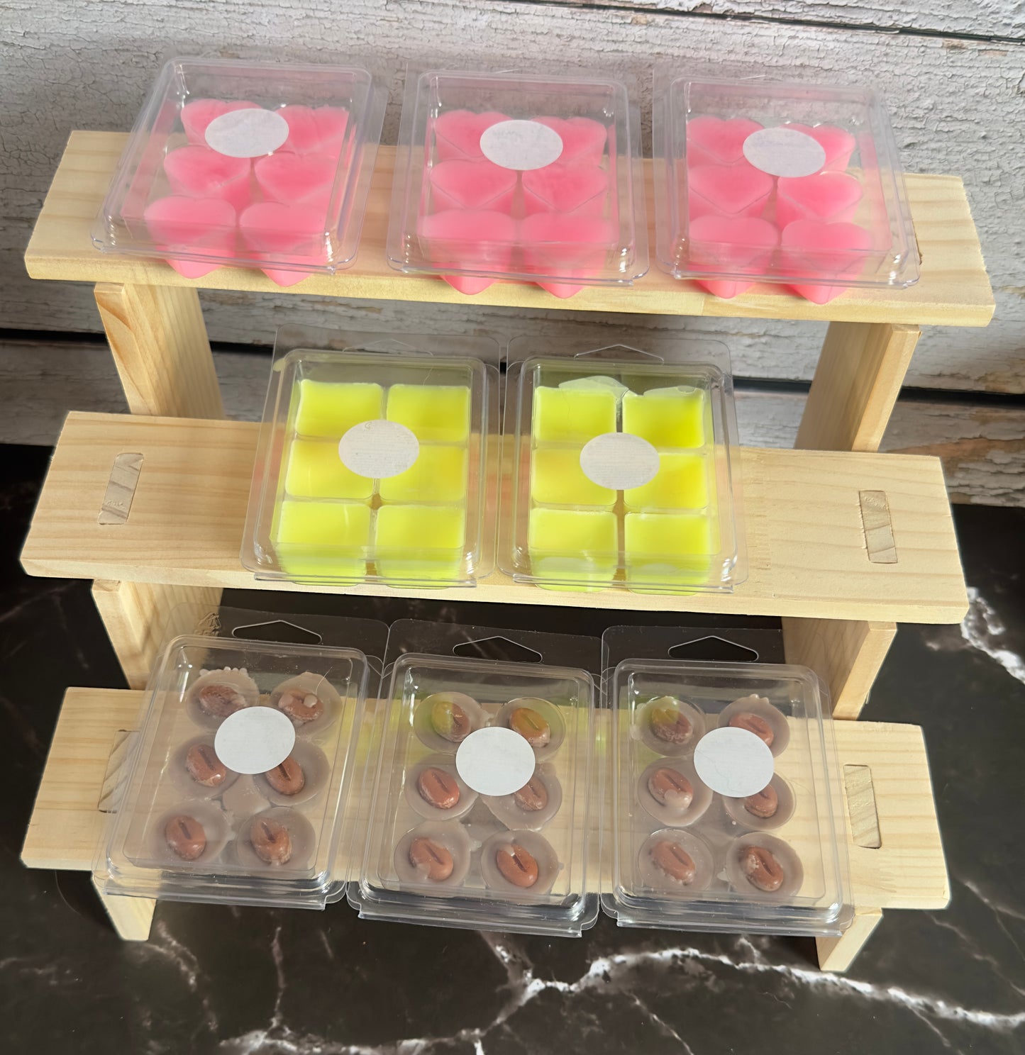 Handgemaakte waxmelts in verschillende vormen en geuren – Lightning Candles